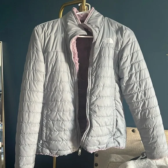 Girls reversible Northface Jacket - Picture 1 of 3